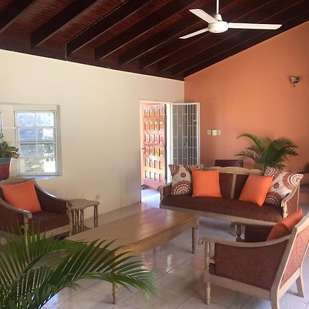 La Casa Feliz Hotel Montego Bay Esterno foto
