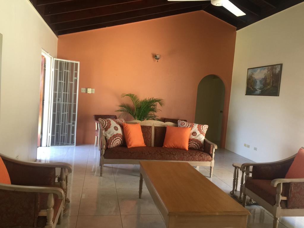 La Casa Feliz Hotel Montego Bay Esterno foto