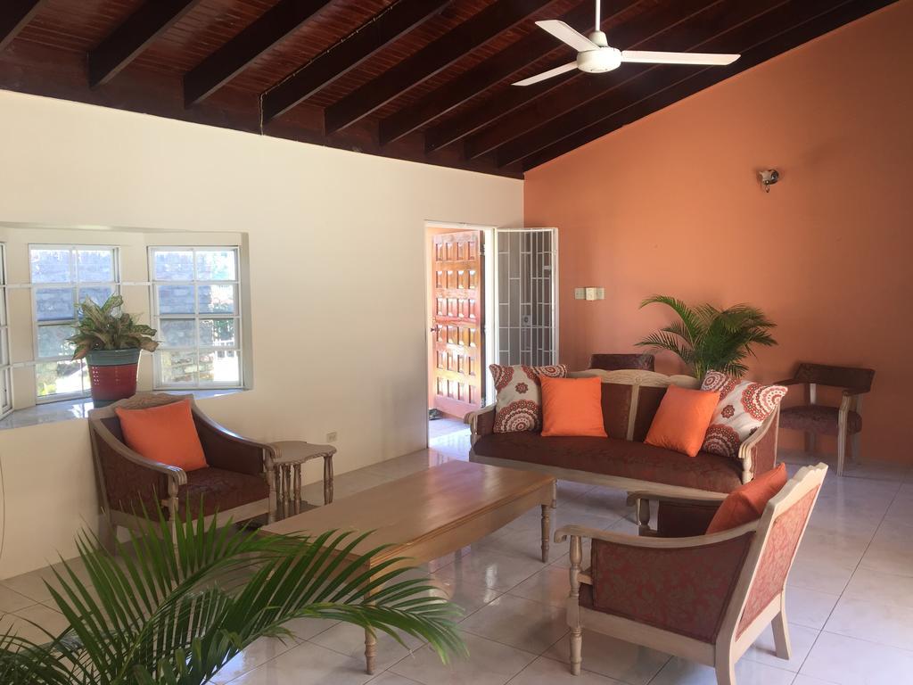 La Casa Feliz Hotel Montego Bay Esterno foto