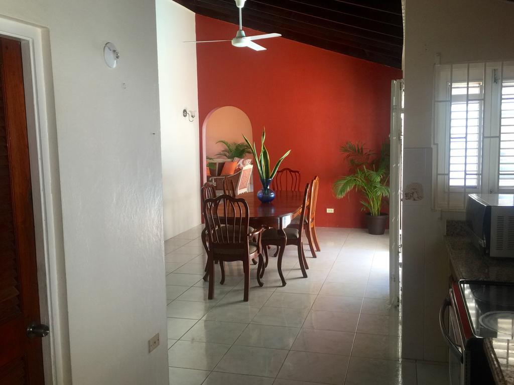 La Casa Feliz Hotel Montego Bay Esterno foto
