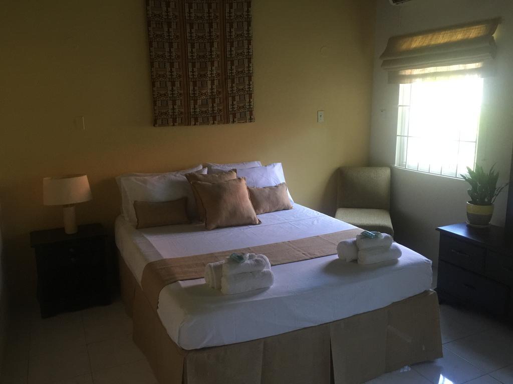 La Casa Feliz Hotel Montego Bay Esterno foto